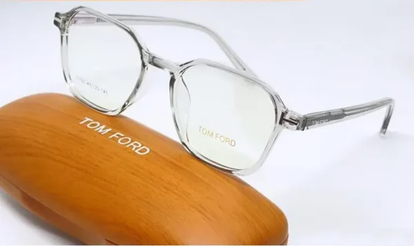 TOM FORD 21060 White